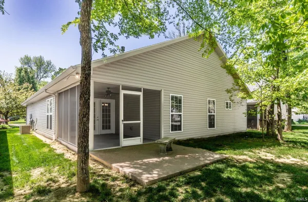 $260,000 | 3304 Fawn Hill Drive, Evansville, IN 47711