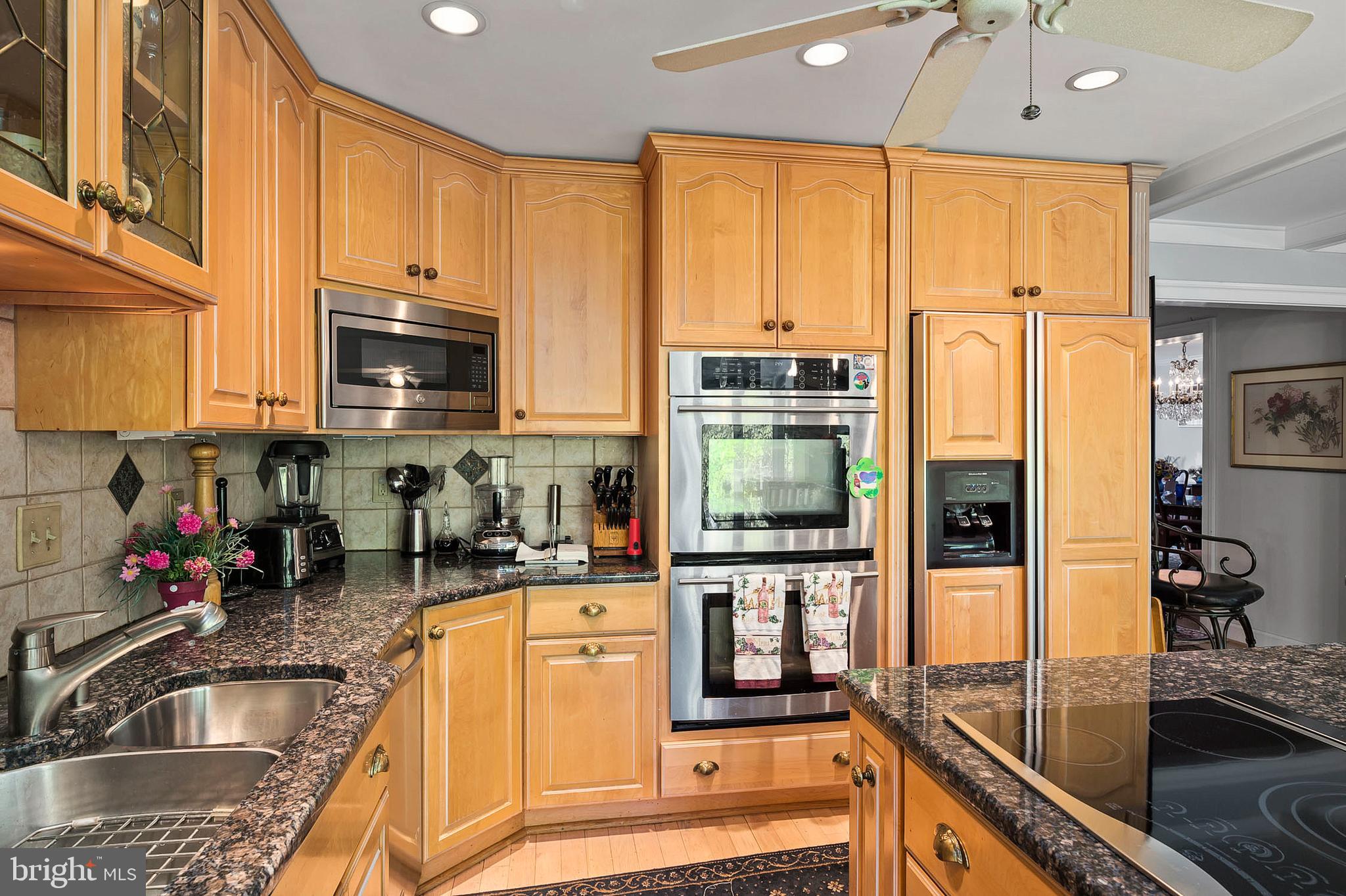 11728 Bishops Content Road Bowie, MD 20721 - Photo 11 of 37 Kitchen (alt view)