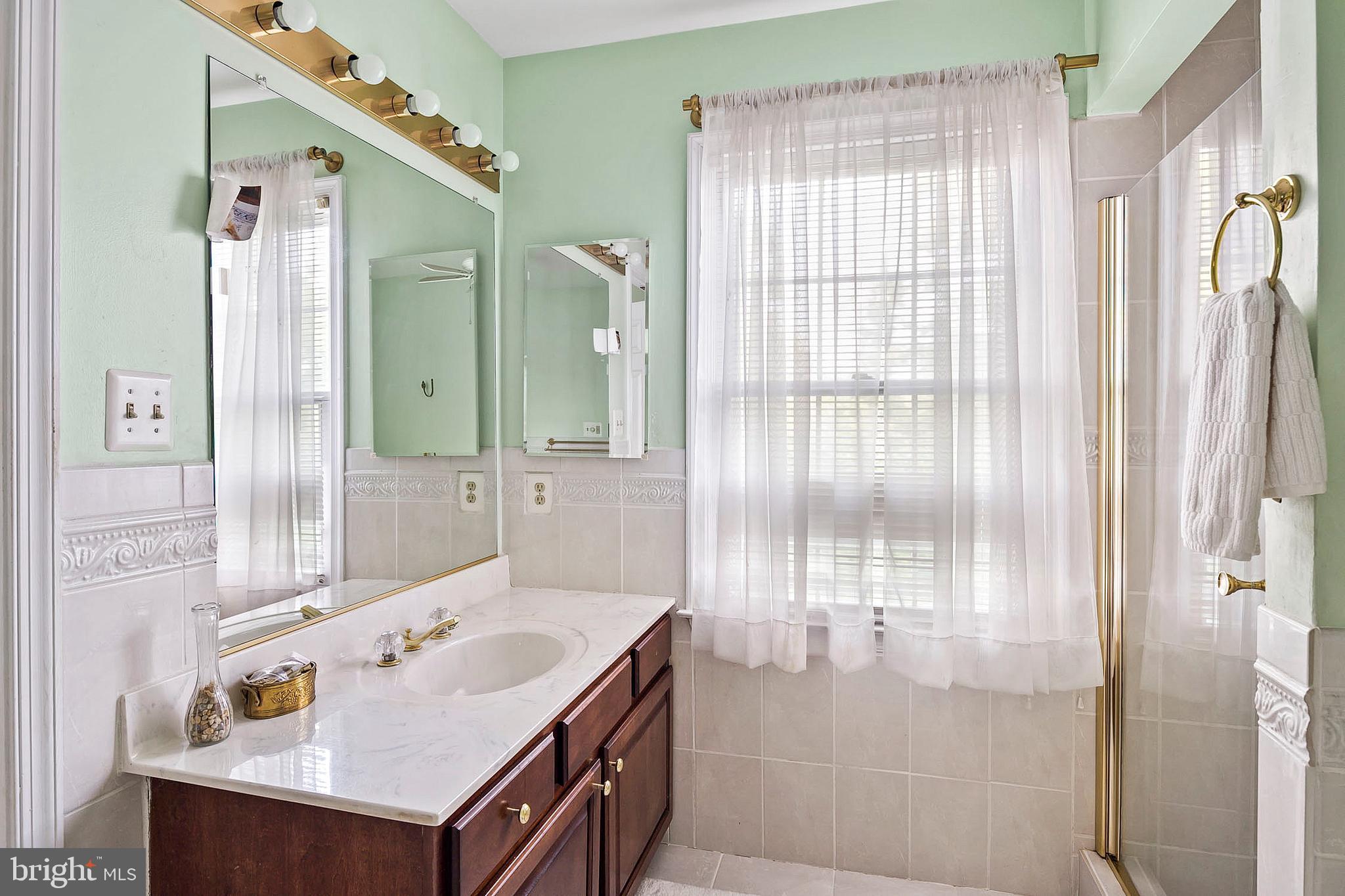 11728 Bishops Content Road Bowie, MD 20721 - Photo 17 of 37 Primary Bathroom Vanity 1