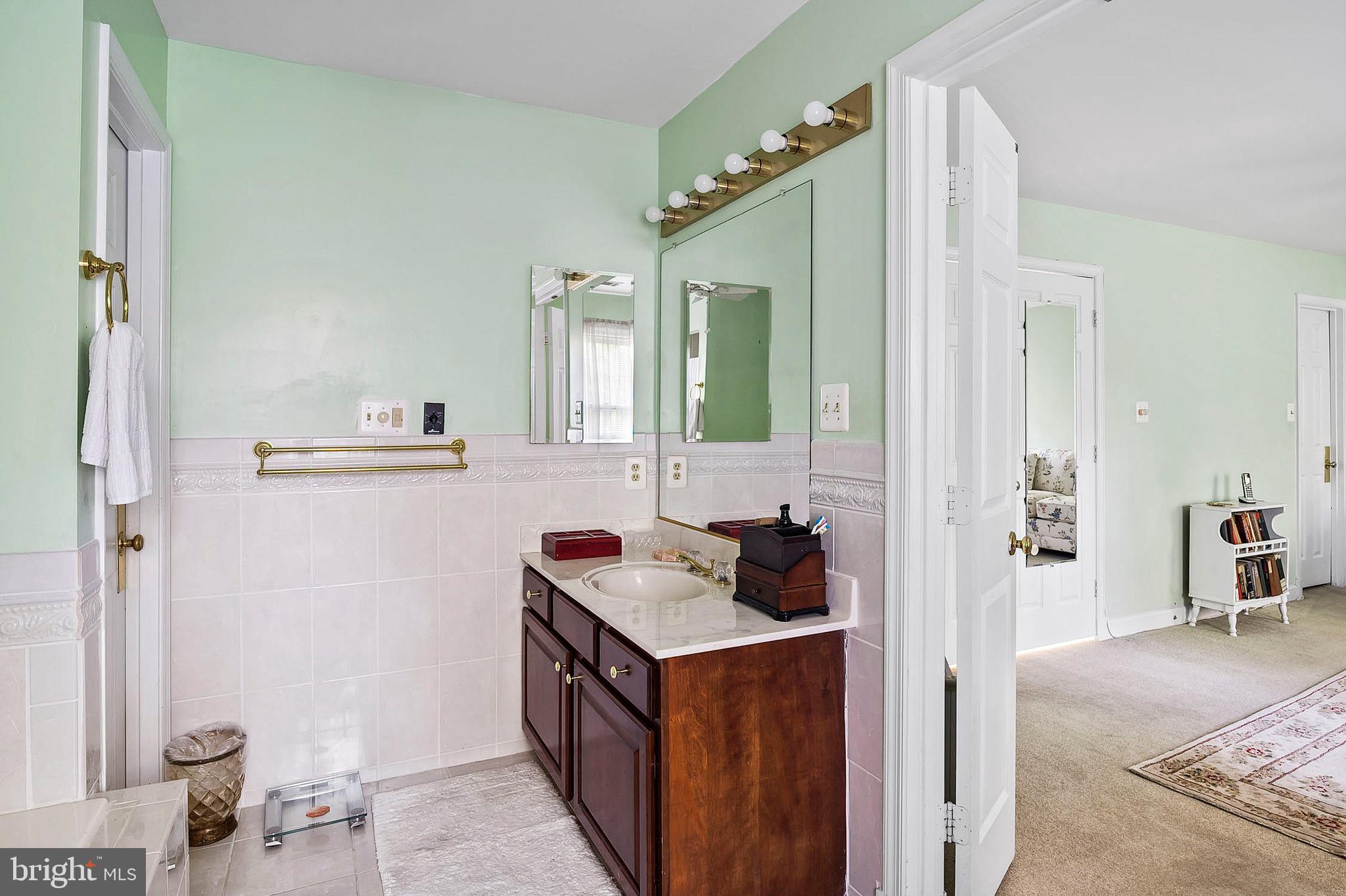 11728 Bishops Content Road Bowie, MD 20721 - Photo 18 of 37 Primary Bathroom Vanity 2