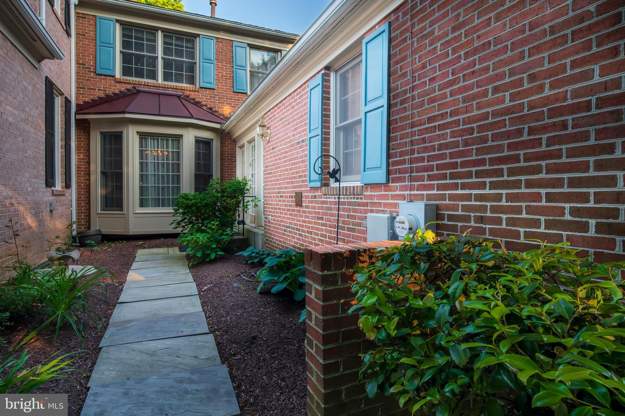 11728 Bishops Content Road Bowie, MD 20721 - Photo 2 of 37 Front Entry and Yard