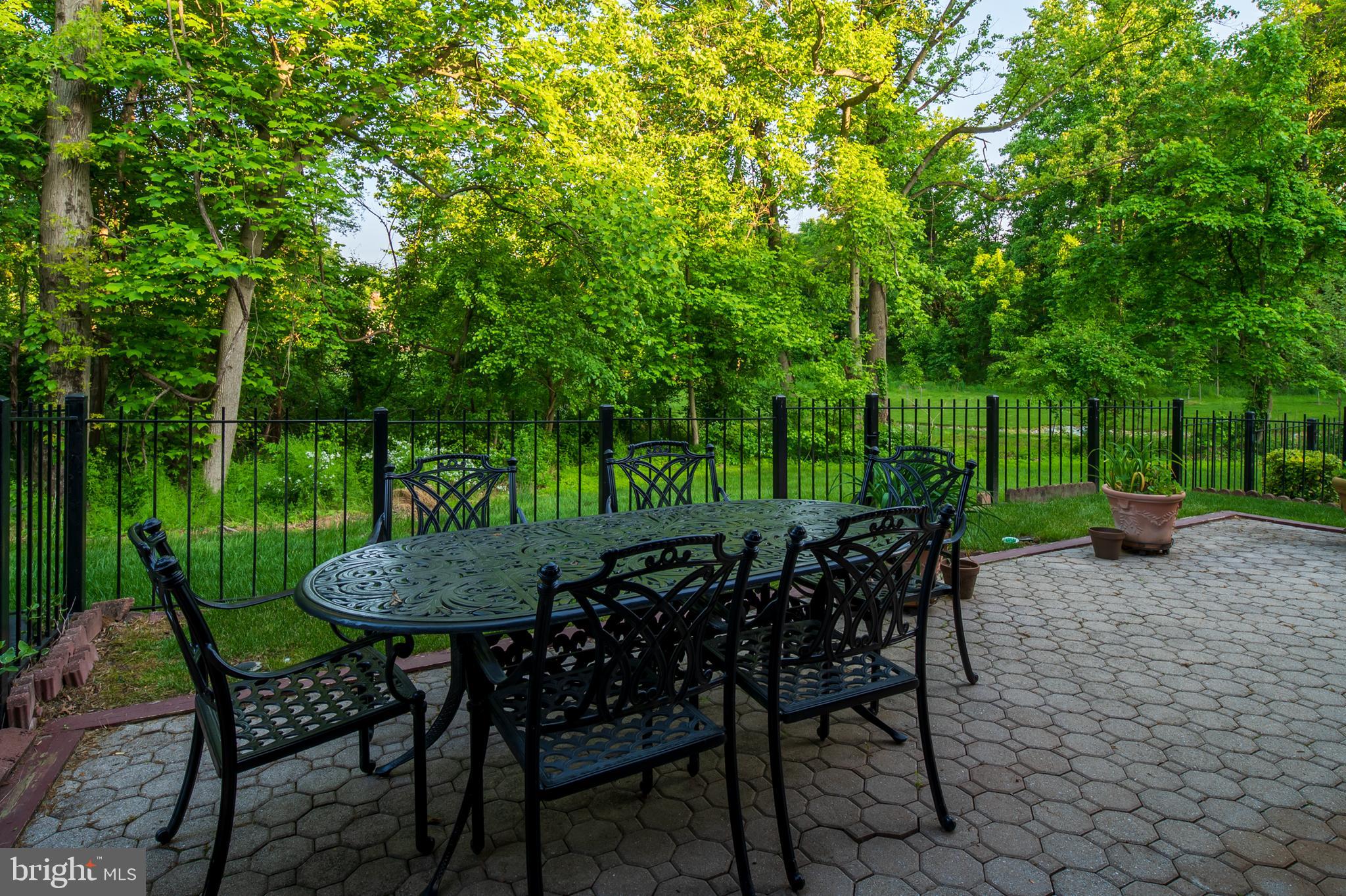 11728 Bishops Content Road Bowie, MD 20721 - Photo 32 of 37 Back Patio