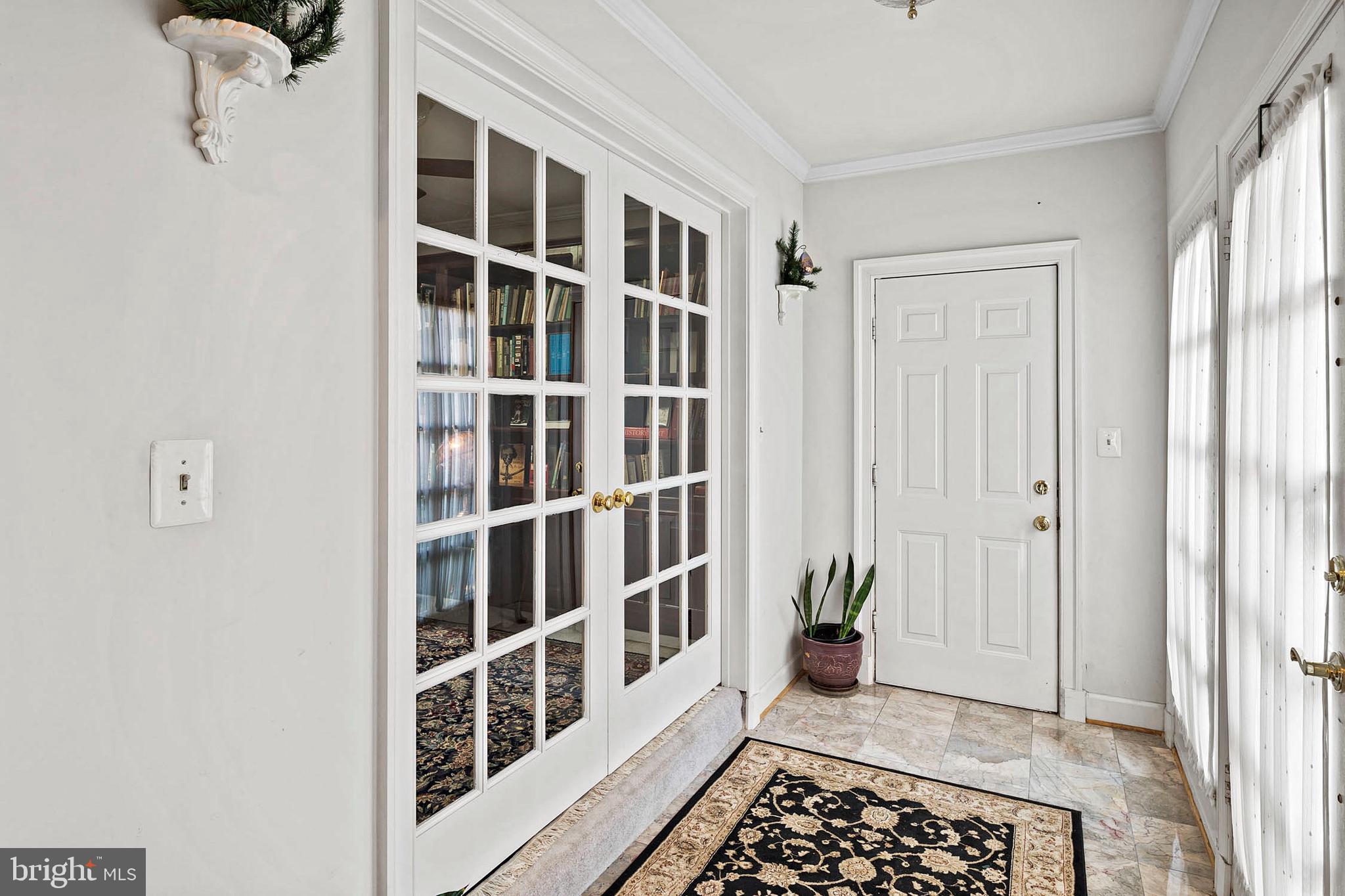 11728 Bishops Content Road Bowie, MD 20721 - Photo 3 of 37 Entryway