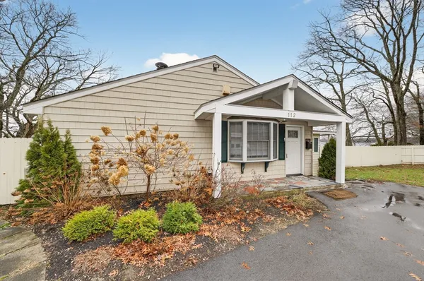 $949,000 | 112 Hiatt Street, Fall River, MA 02721