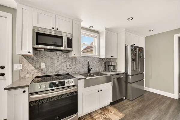 $949,000 | 112 Hiatt Street, Fall River, MA 02721