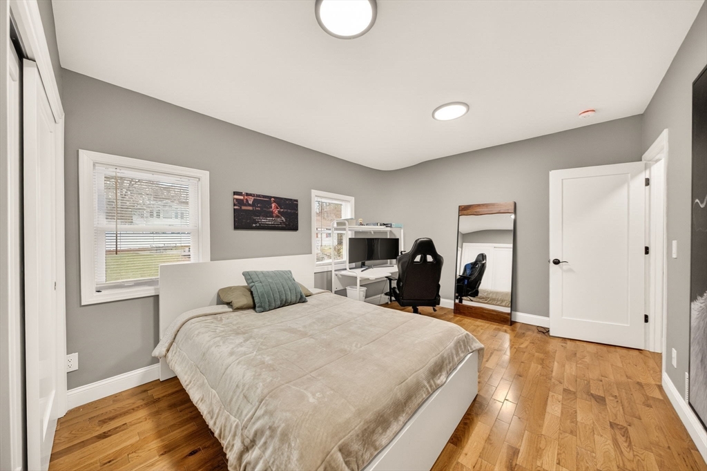 112 Hiatt Street Fall River, MA 02721 - Photo 23 of 36