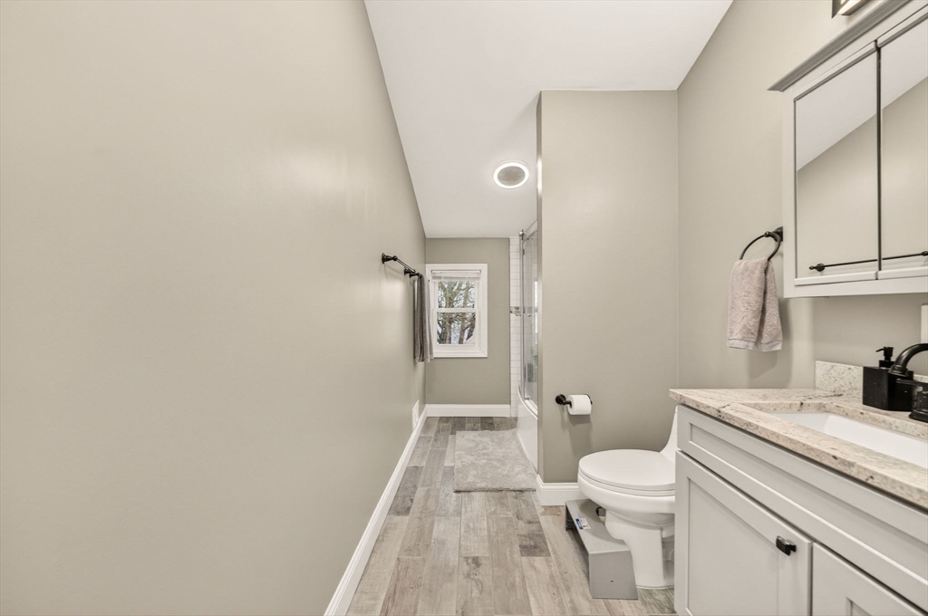 112 Hiatt Street Fall River, MA 02721 - Photo 25 of 36