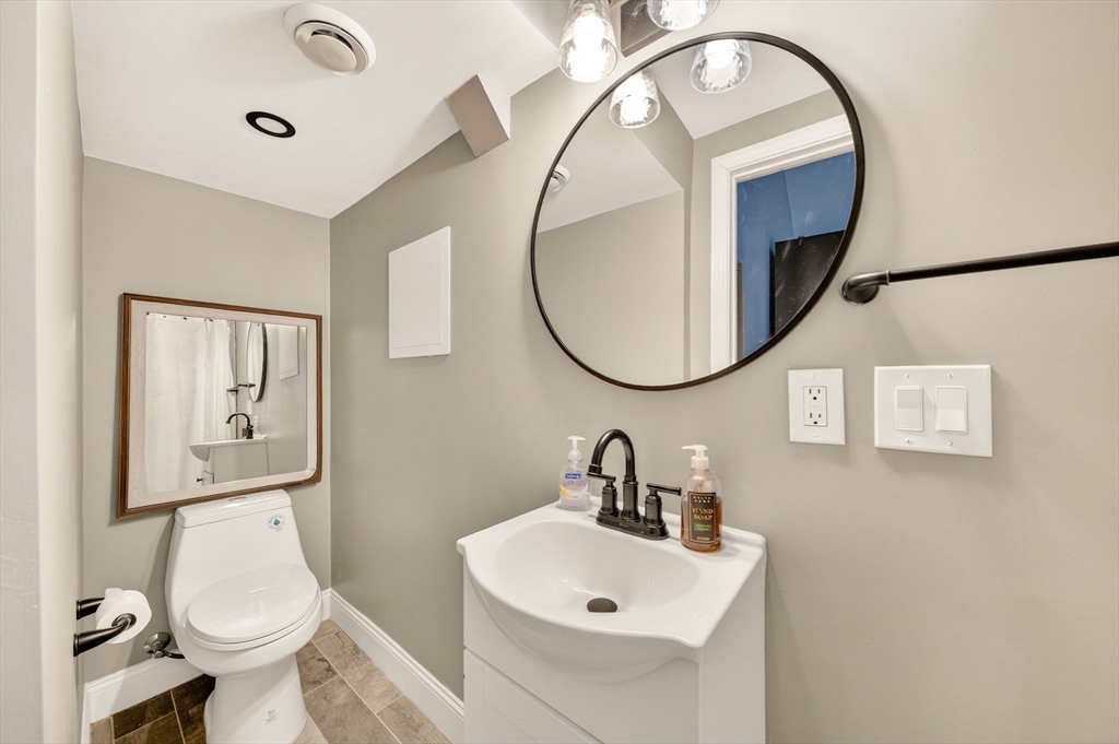 112 Hiatt Street Fall River, MA 02721 - Photo 27 of 36