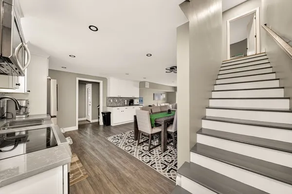 $949,000 | 112 Hiatt Street, Fall River, MA 02721