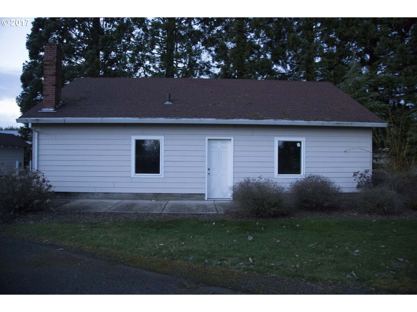 3845 Northwest Susbauer Road Cornelius, OR 97113 - Photo 15 of 17 Garage