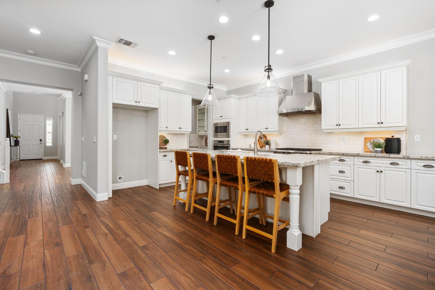 1412 North Traverse Avenue Clovis, CA 93619 - Photo 17 of 41