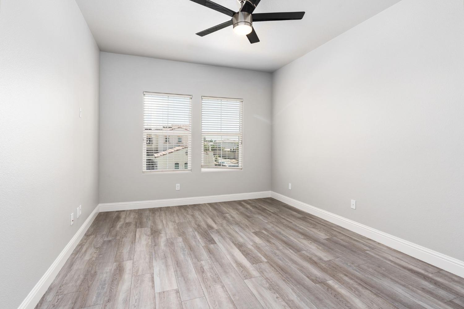 1412 North Traverse Avenue Clovis, CA 93619 - Photo 23 of 41