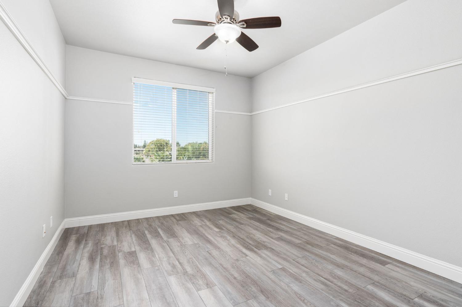 1412 North Traverse Avenue Clovis, CA 93619 - Photo 27 of 41