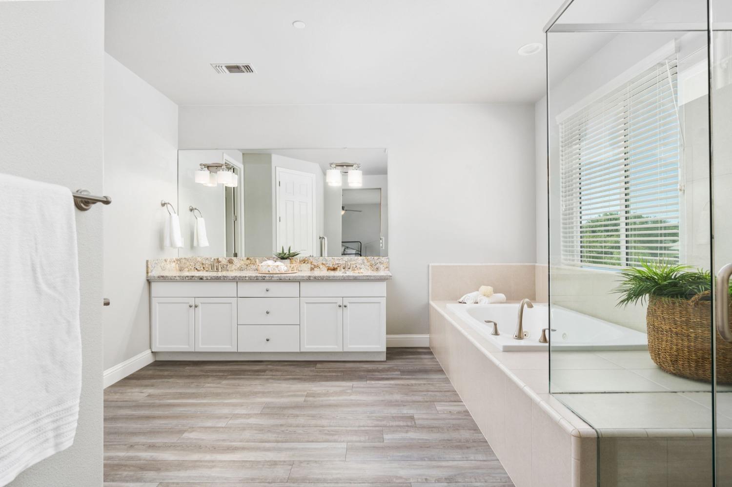 1412 North Traverse Avenue Clovis, CA 93619 - Photo 30 of 41