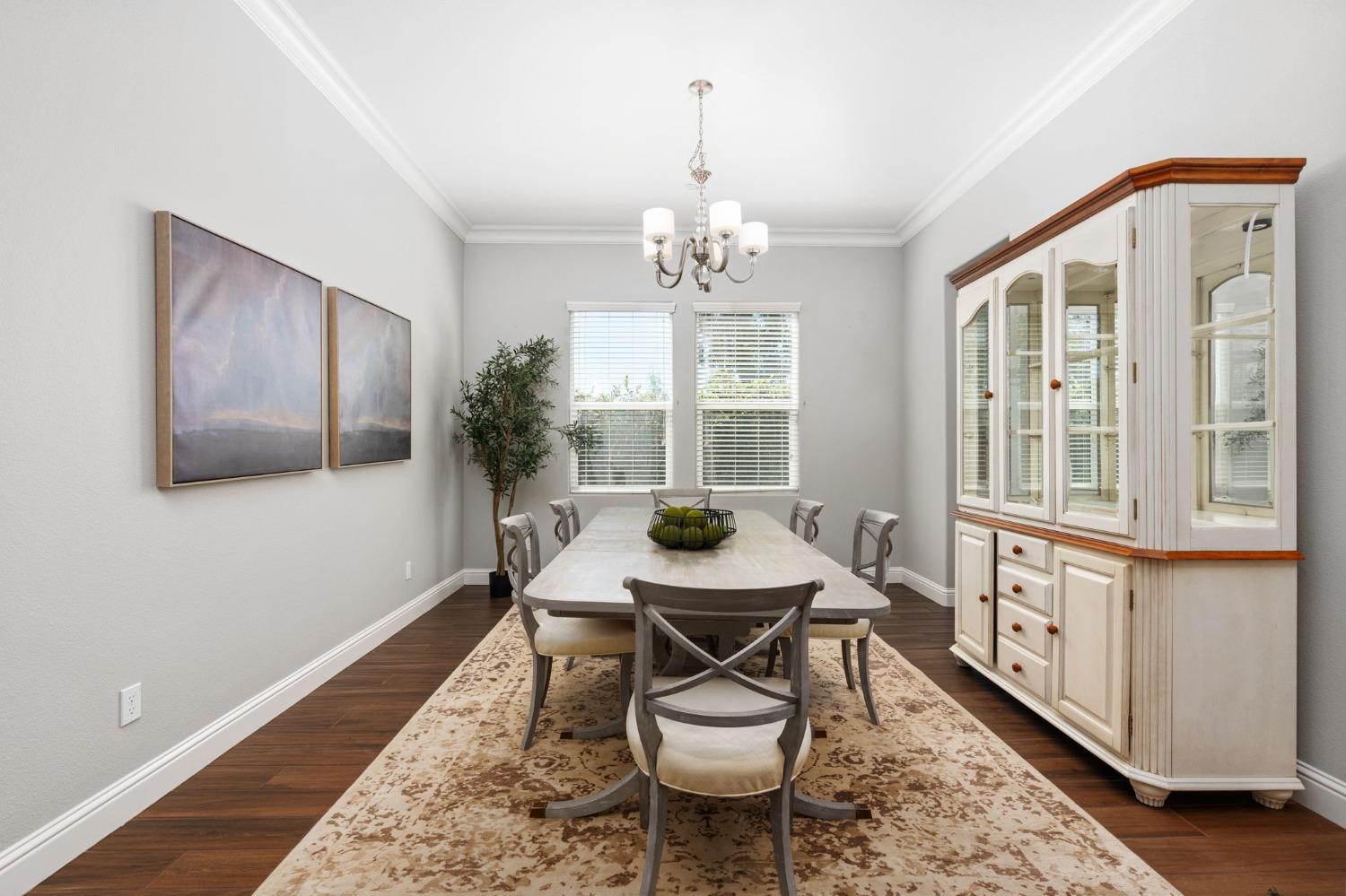 1412 North Traverse Avenue Clovis, CA 93619 - Photo 10 of 41