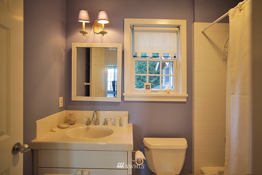 3979 Saratoga Road Langley, WA 98260 - Photo 14 of 25 Gallery Image 14