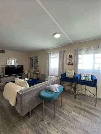 $2,300 | 1340 Lincoln Road, Unit 408, Miami Beach, FL 33139