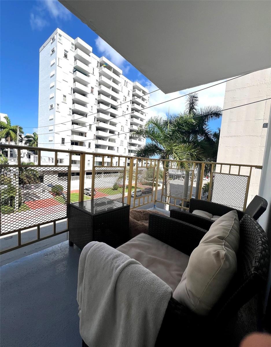 1340 Lincoln Road, Unit 408 Miami Beach, FL 33139 - Photo 8 of 8