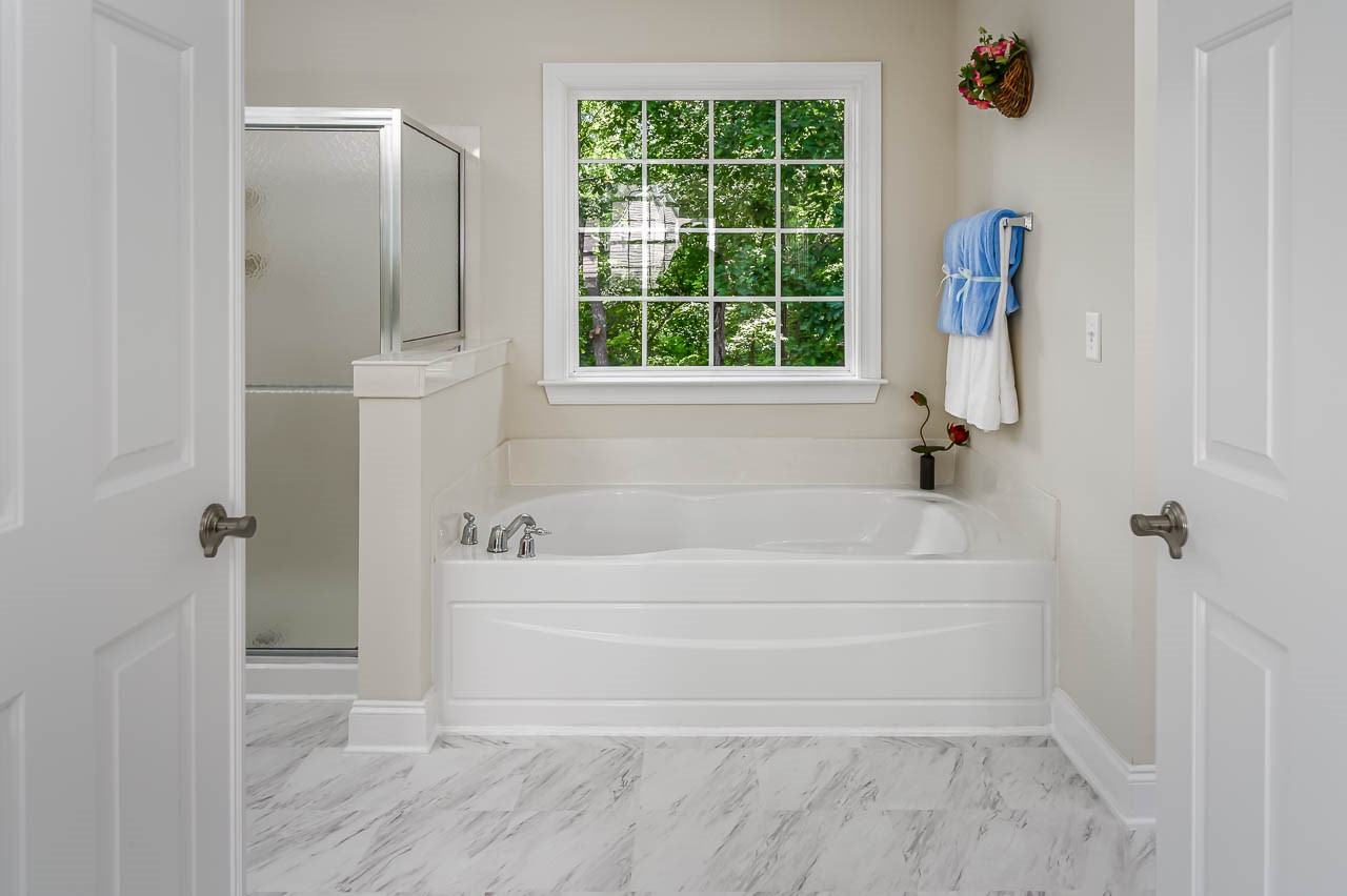209 Quarryrock Road Holly Springs, NC 27540 - Photo 21 of 30 Master Bath/Spa