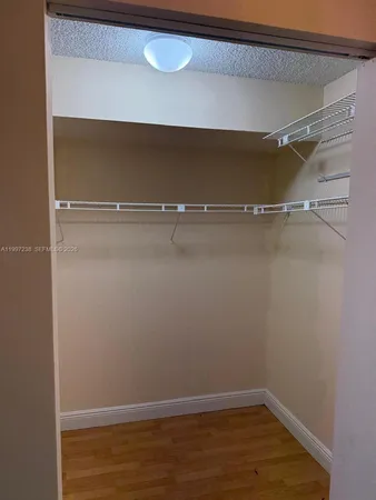 $2,100 | 447 Northeast 195th Street, Unit 309, Miami, FL 33179