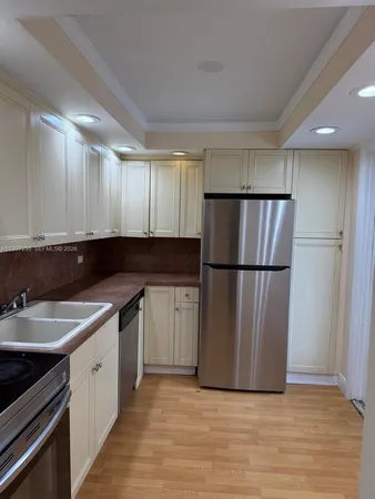 $2,100 | 447 Northeast 195th Street, Unit 309, Miami, FL 33179