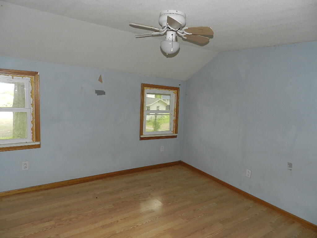 3984 Riverside Road Benton Harbor, MI 49022 - Photo 20 of 21 DSCN0174