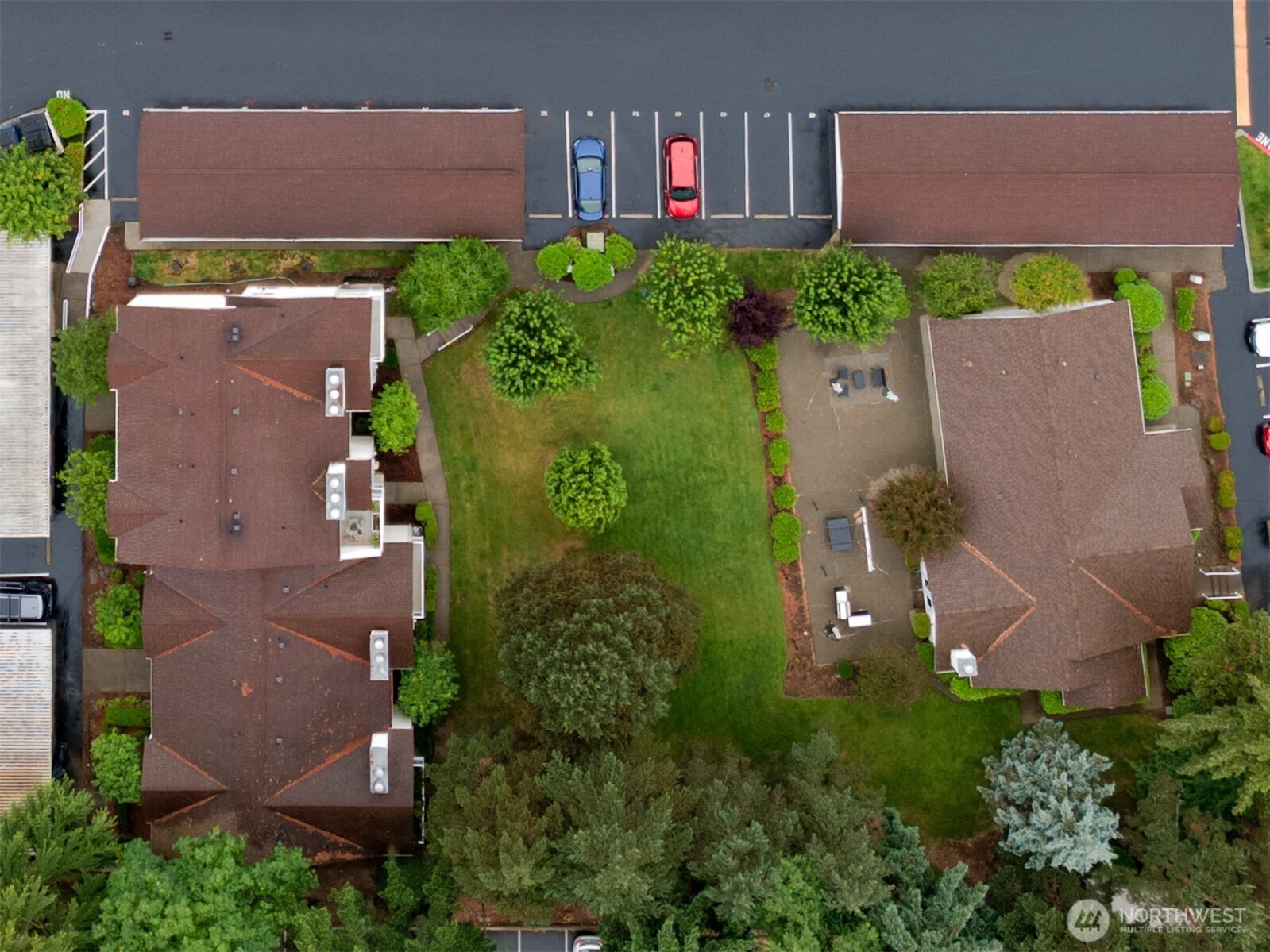 11002 Southeast Petrovitsky Road, Unit G304 Renton, WA 98055 - Photo 7 of 37 Gallery Image 7