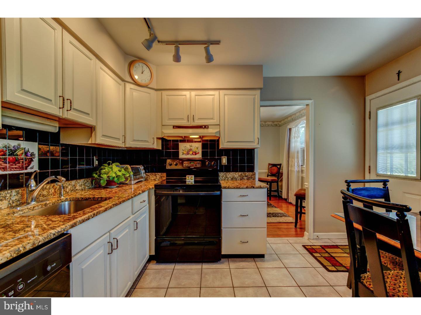 910 Shiloh Road West Chester, PA 19382 - Photo 11 of 25 Kitchen