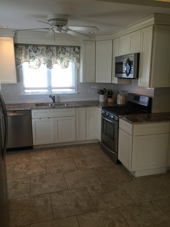 42 Ruggles Street Quincy, MA 02169 - Photo 4 of 19 Gallery Image 4