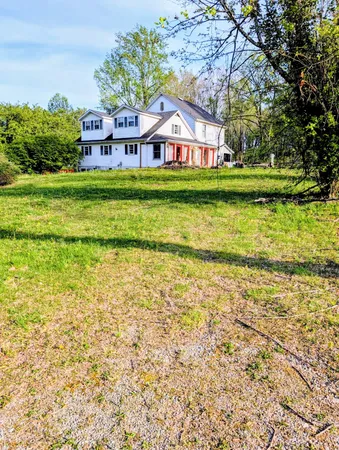 724 West Old Fifty Three Street North, Celina, TN 38551