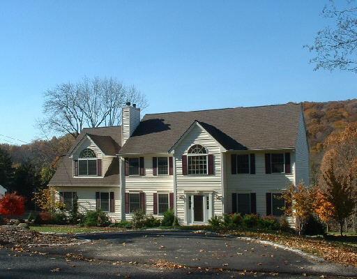 9 Gelding Hill Road Newtown, CT 06482 - Photo 1 of 1