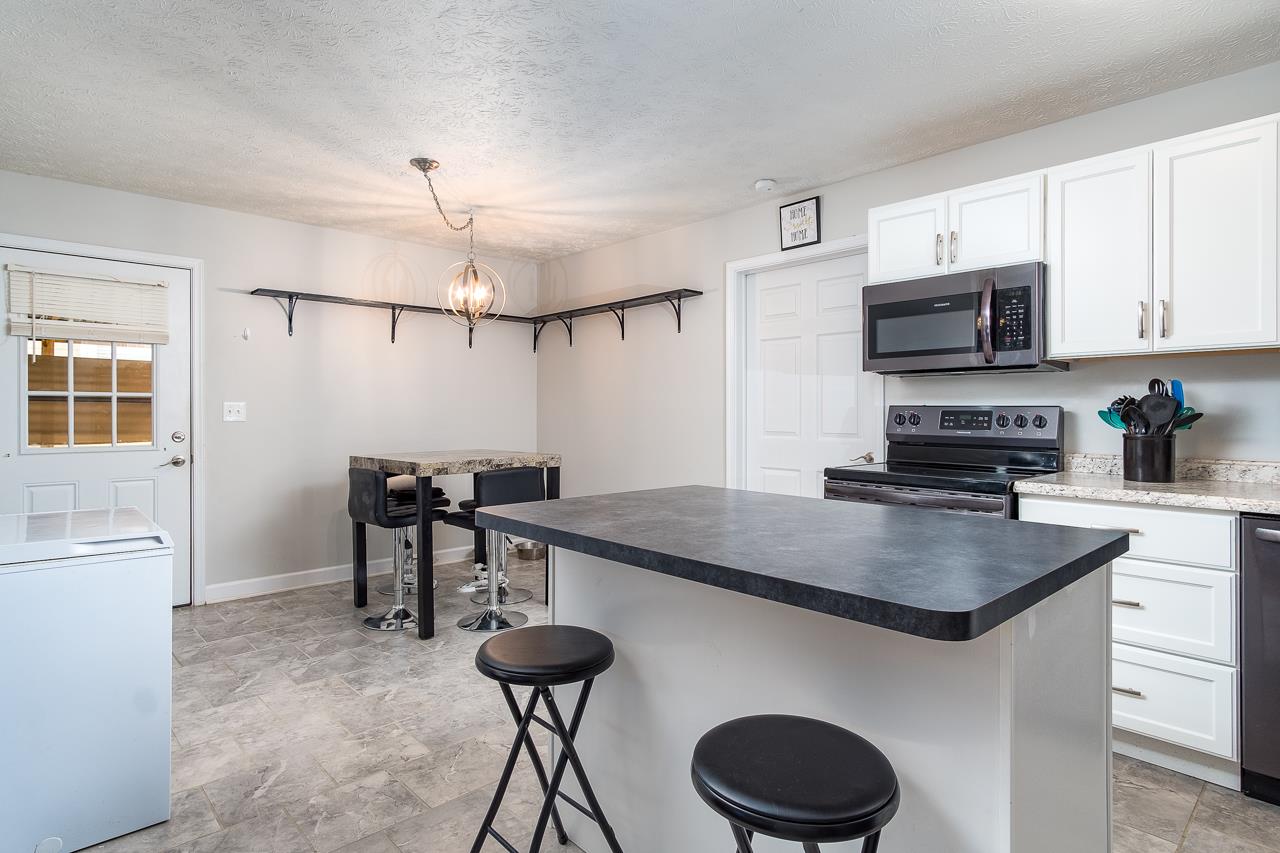 30 Westgate Road Verona, VA 24482 - Photo 9 of 28 Gallery Image 9