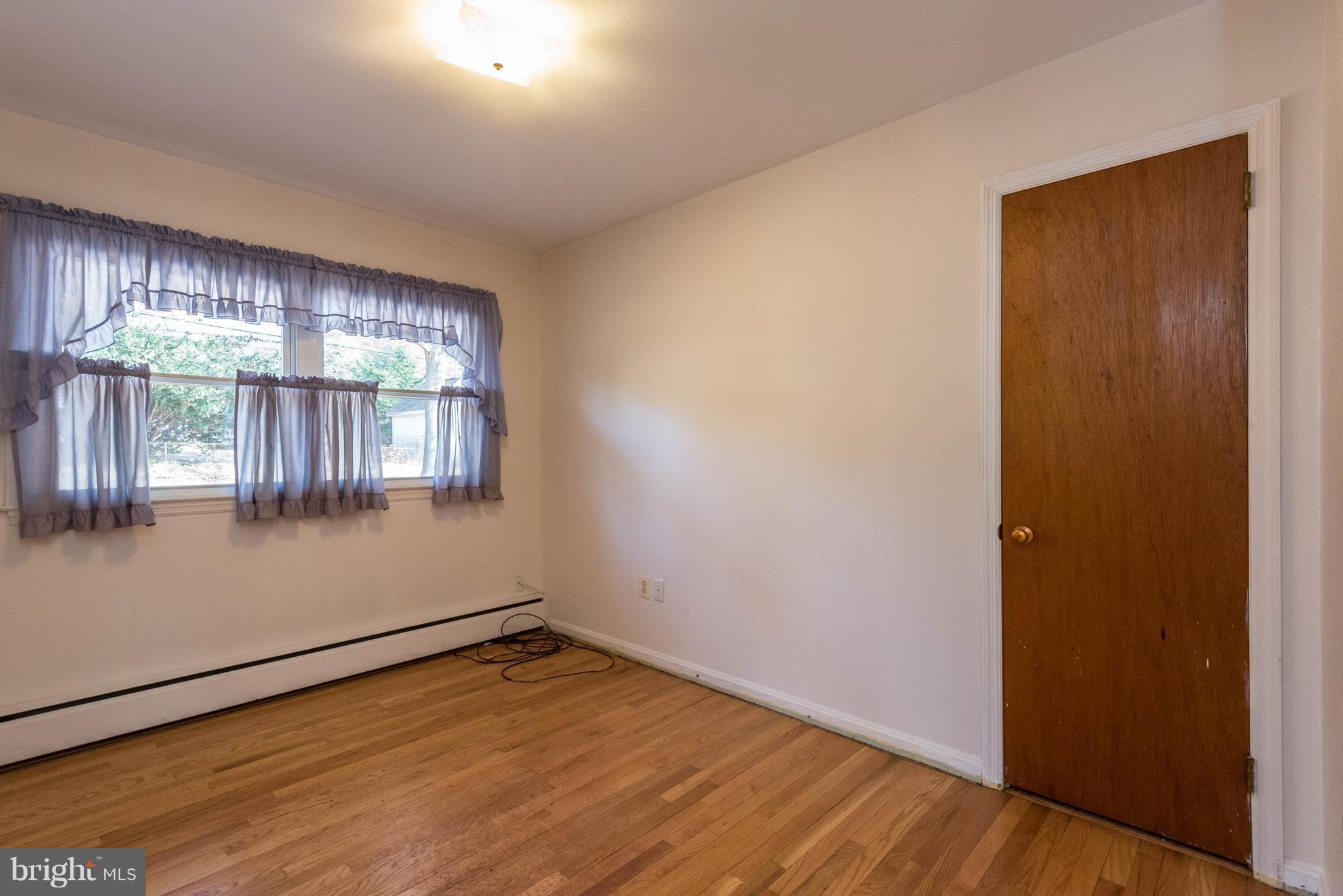 213 Sun Glo Road Pasadena, MD 21122 - Photo 14 of 30 Bedroom #3