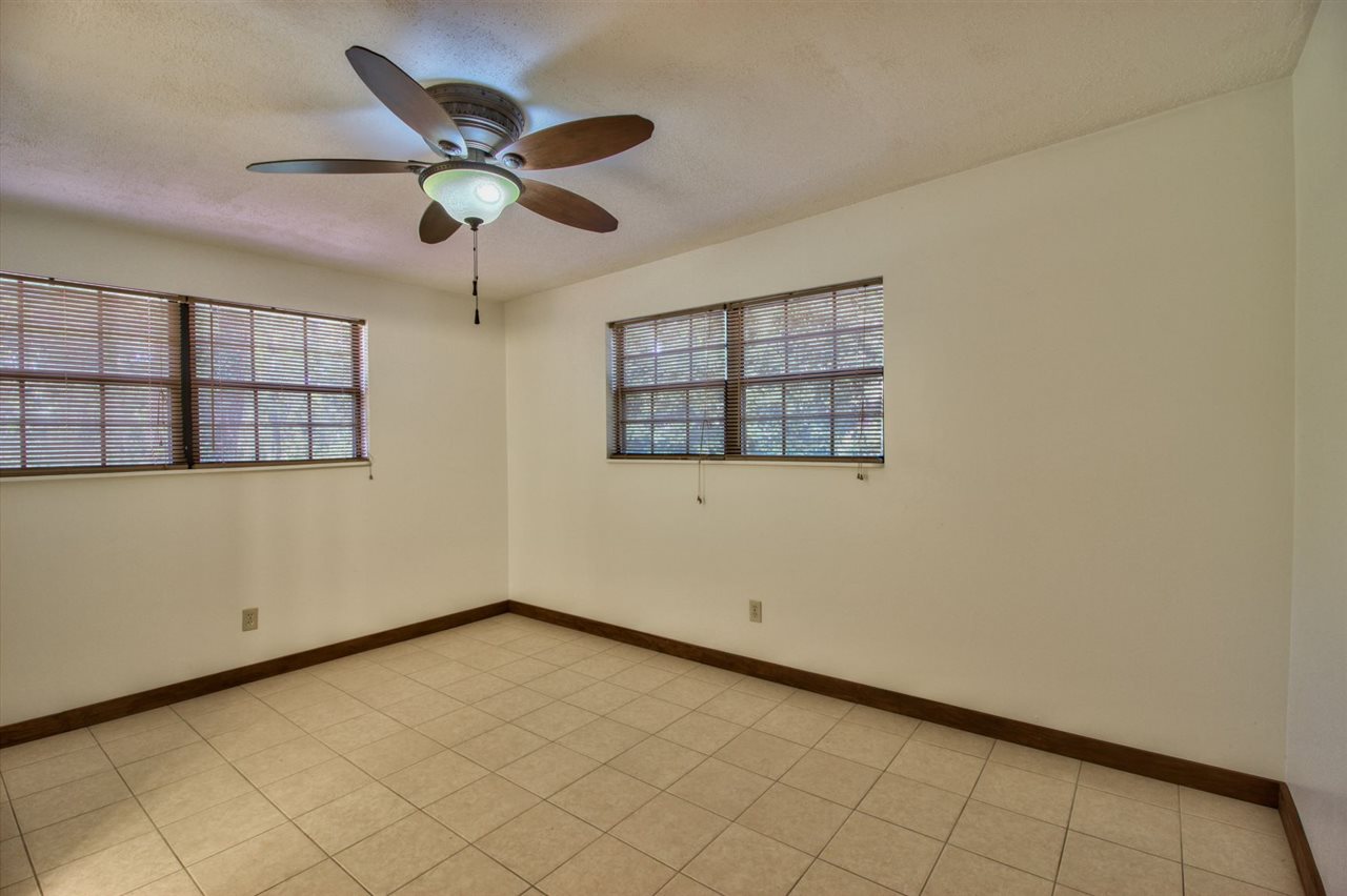3001 Lakeview Point Road Quincy, FL 32351 - Photo 18 of 36