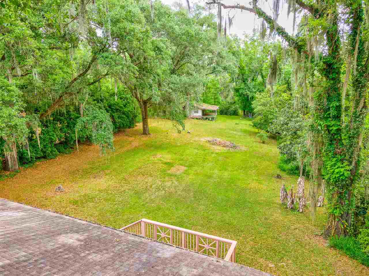 3001 Lakeview Point Road Quincy, FL 32351 - Photo 2 of 36