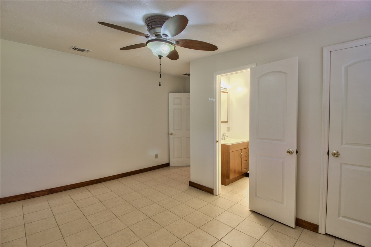 3001 Lakeview Point Road Quincy, FL 32351 - Photo 21 of 36