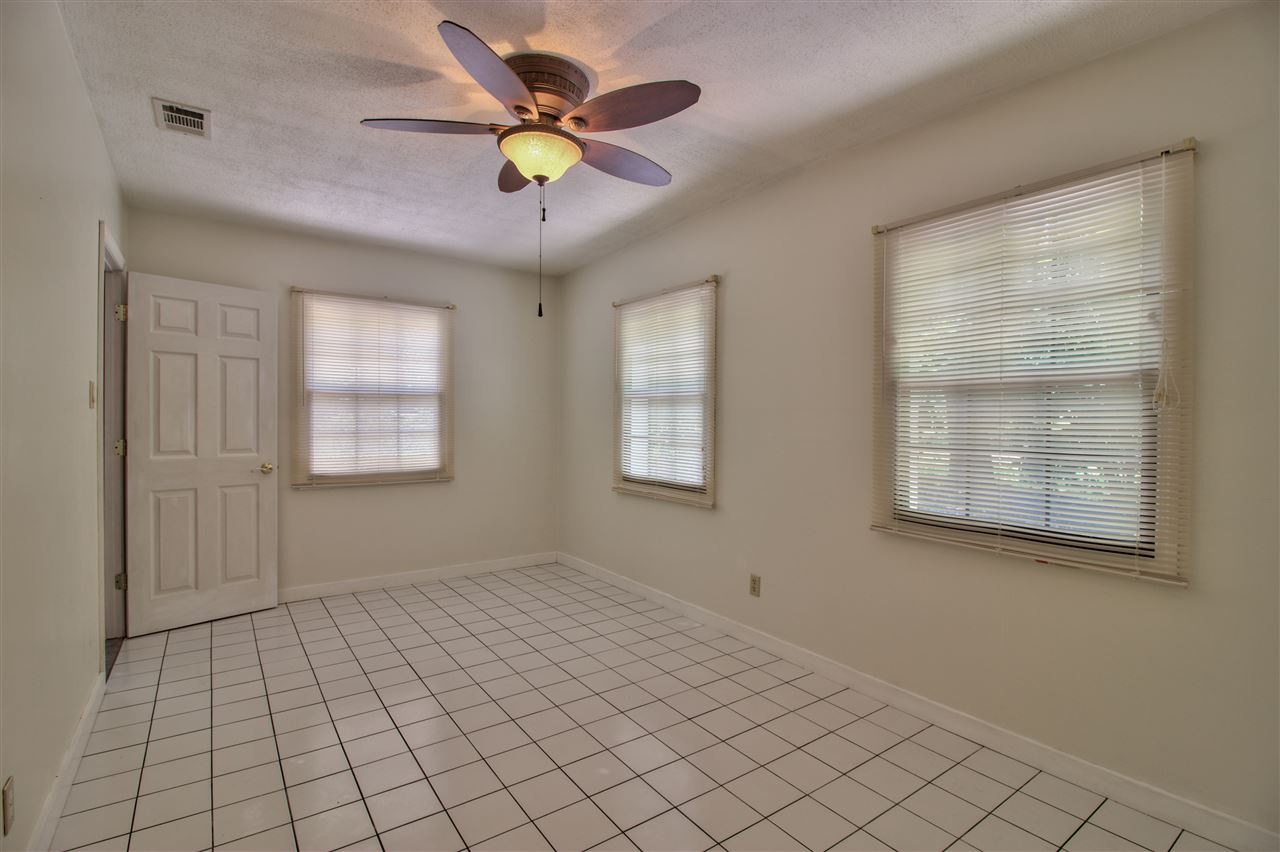 3001 Lakeview Point Road Quincy, FL 32351 - Photo 24 of 36