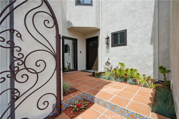 $1,188,000 | 4219 Andros Circle, Huntington Beach, CA 92649