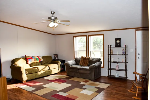 $999,999 | 443 County Road 280, Shiner, TX 77984