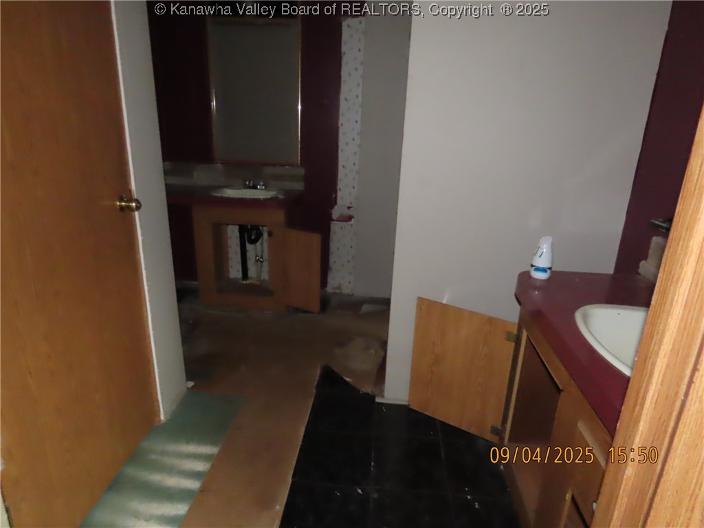 1284 Reed Drive Charleston, WV 25320 - Photo 12 of 12 Gallery Image 12