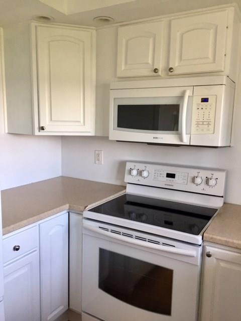 233 County Line Road Bridgeville, PA 15017 - Photo 7 of 25 Gallery Image 7