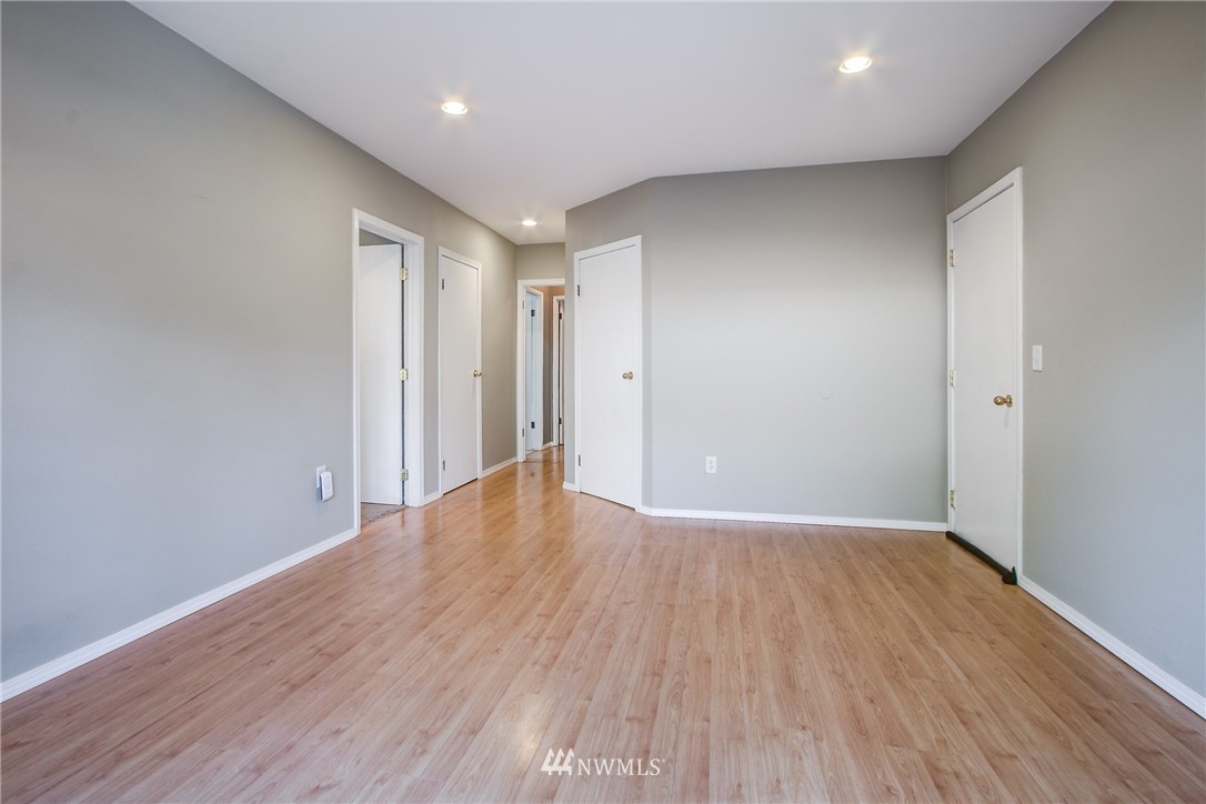 2028 Aberdeen Place Southeast Renton, WA 98055 - Photo 16 of 24 Gallery Image 16