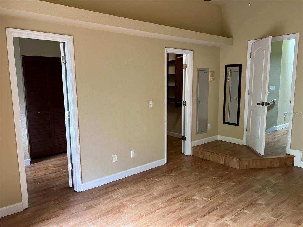 1383 Curlew Road Dunedin, FL 34698 - Photo 25 of 56 Gallery Image 25