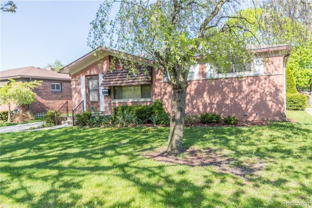 464 Henry Ruff Road Garden City, MI 48135 - Photo 2 of 26 5XE1A2658-Full.jpg