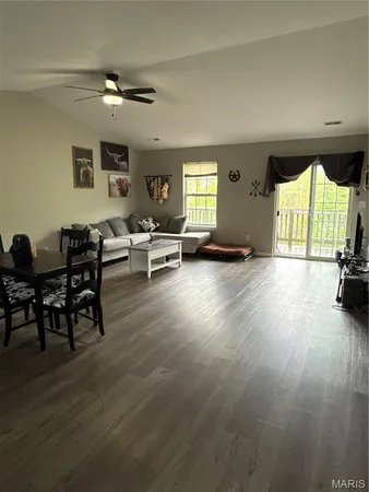 $250,000 | 21074 Honest Lane, Unit A & B, St. Robert, MO 65584