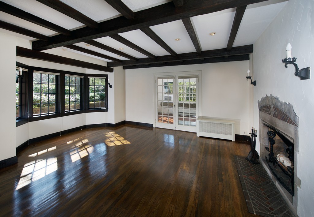 239 Chestnut Street Newton, MA 02465 - Photo 3 of 10 Gallery Image 3