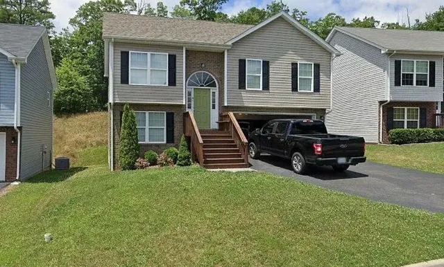 $1,799 | 2076 Tula Drive, Salem, VA 24153