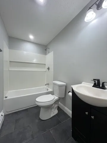 $2,800 | 318 Main Street, Unit 1, Milford, MA 01757