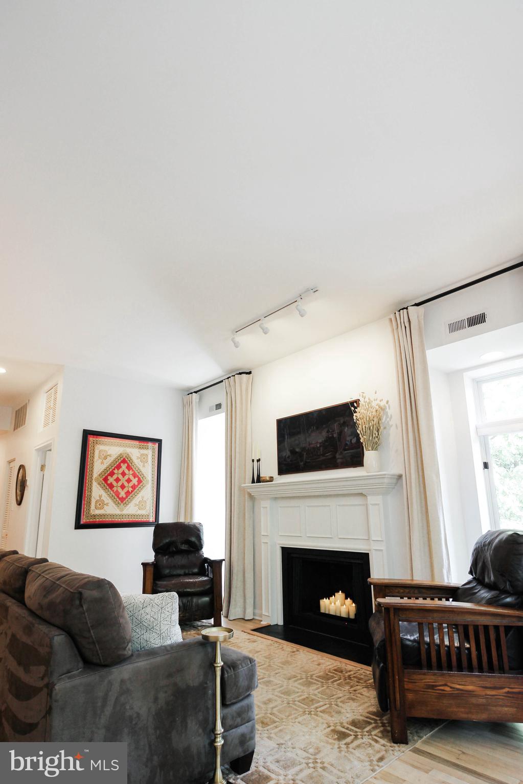 3101 P Street Northwest, Unit 2 Washington, DC 20007 - Photo 2 of 34