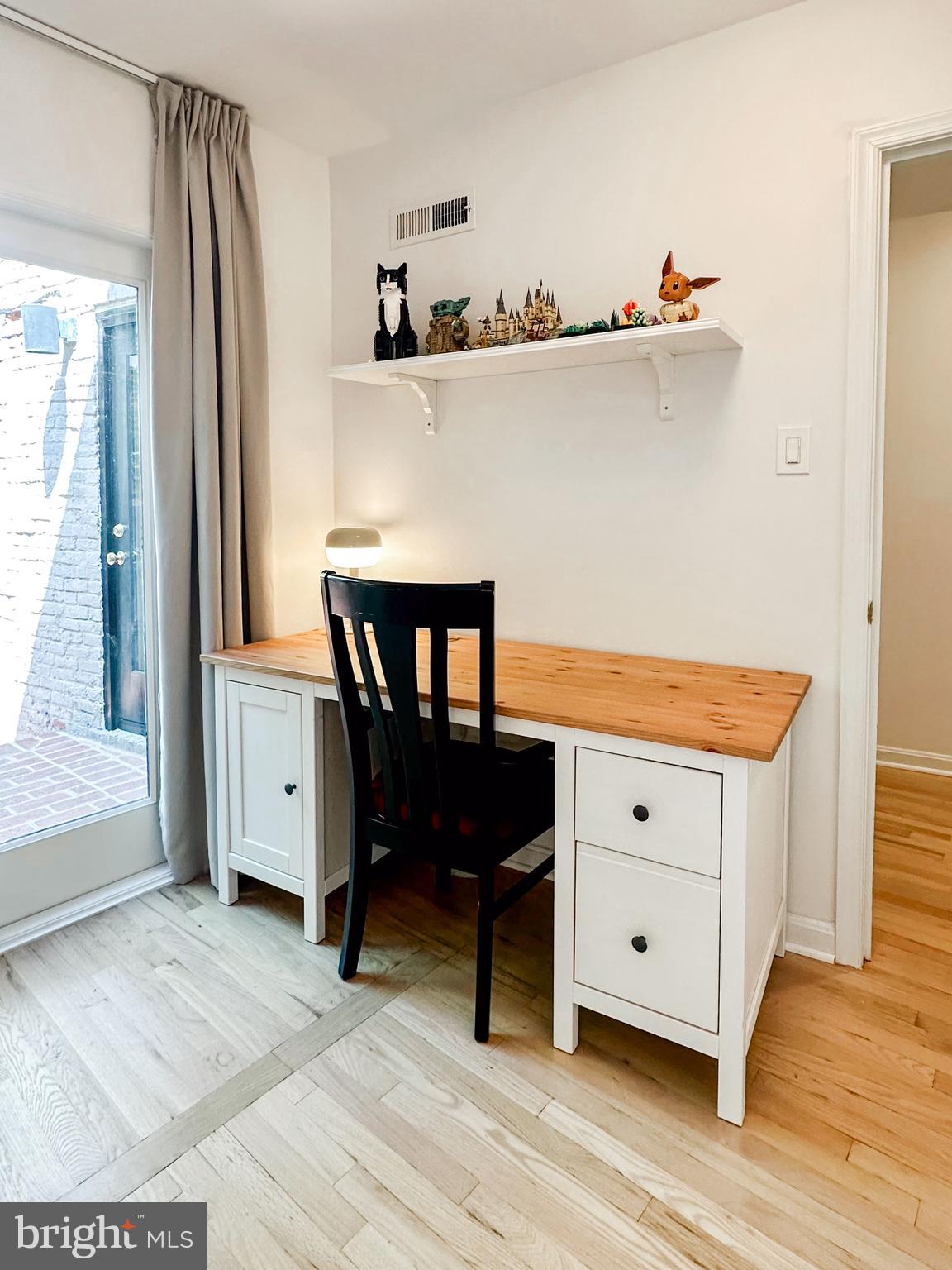 3101 P Street Northwest, Unit 2 Washington, DC 20007 - Photo 25 of 34